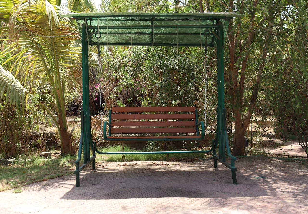 Bali Bahçe Salıncak Bakımı Bali.decor